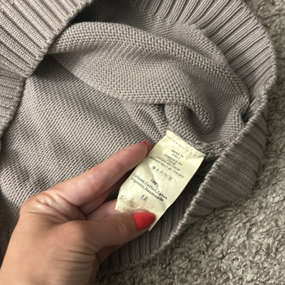 NWOT Brandy Melville Leigh Knit sweater v neck - Picture 3 of 4